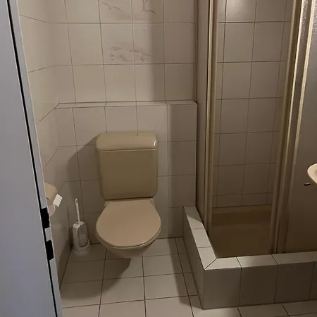 Private In Schaenis For Than 3 Guests The Entire Place Is Yours Apartament Schanis